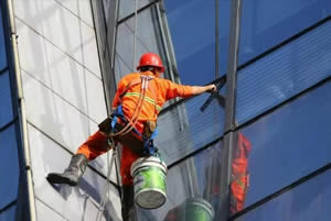 淄博蜘蛛人幕墙清洗